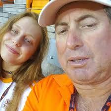 Derek Hooper's Instagram, Twitter & Facebook