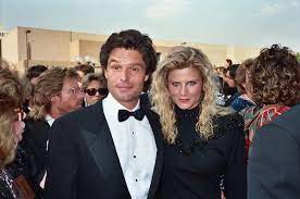 File:Harry Hamlin, Laura Johnson (2091210429).jpg - Wikipedia