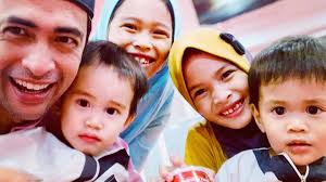 Sheikh muszaphar shukor al masrie bin sheikh mustapha (jawi: Sheikh Muszaphar Shukor Meninggal Share Macam Mana Orang Islam Tunaikan Solat Di Angkasa Turkiye Ye Turksat In Davetlisi Olarak Gelip Yasadigi Uzay Deneyimini Anlatan Bir Sunum Evisiltsan