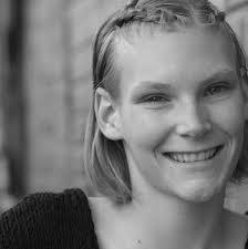 Bonnie Kahn's Instagram, Twitter & Facebook