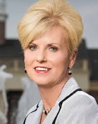 Betty Gissendanner's Instagram, Twitter & Facebook