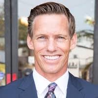 Derek Brewer's Instagram, Twitter & Facebook