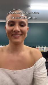 It’s the salon to be at 😂😎, •, •, #rockhamptonbeauty #hairdresser  #rockhamptonmakeupartist #rockhamptonhairdresser #upskilling