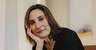 Carla Goble's Instagram, Twitter & Facebook