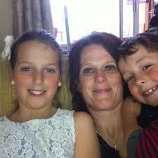 Lorraine Humphries's Instagram, Twitter & Facebook