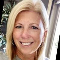 Amy Stanton's Instagram, Twitter & Facebook