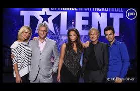 La toile se pâme pour la jeune darcy lynne farmer, dont l'incroyable prestation a déjà été vue plus de 20 millions de fois en 24 heures. La France A Un Incroyable Talent 6x08 Vous Avez Bien Fait De Tomber Puremedias