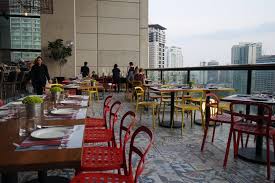 Enjoy our sumptuous hotel buffet dinner at serena brasserie located in intercontinental kuala lumpur (kl). 15 Extraordinary Restaurants In Kl With Views To Die For