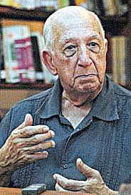 Homenaje al escritor Ramiro Domínguez