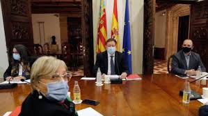 Desde el ministerio del interior ya fueron aprobadas y ahora lo que vamos es a convocar un consejo de seguridad para analizar el tema, sin embargo, lo más probable es que sí vayamos a tener toque de queda para las festividades del 24 y 31 de diciembre, señaló el alcalde de barrancabermeja. Cj35l9r 5qjn5m