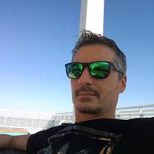 I tried many times, always same error even with different files... it seems  random. Tried with both legacy and live and with other one cd-rom reader  but same resuts...