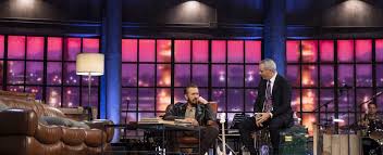 Monologhi e dialoghi, musica dal vivo e interviste, ospiti, amici e due padroni di casa per la prima volta insieme: Lui E Peggio Di Me Giallini Panariello Show Con Noi Due Vicini Di Casa Vi Divertirete La Repubblica