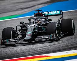 Pin By Danidu Mohotti On F1 In 2020 Lewis Hamilton Formula 1 Mercedes Formula 1 Car
