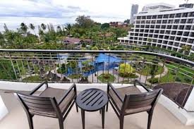 Find the best hotels and accommodation in penang by comparing prices from the top travel providers in one search. Golden Sands Resort By Shangri La In Penang Room Deals Photos Reviews