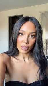 Scarlet Wells's Instagram, Twitter & Facebook