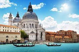 And since there are no cars in the city (or roads for that matter), you must walk or take a boat to see its many sites. 17 Top Rated Tourist Attractions In Venice Planetware