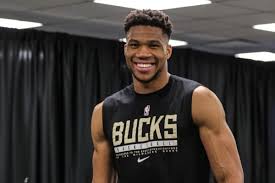 «οι παίκτες του ολυμπιακού ήταν εκτός ρυθμού για. Giannhs Antetokoynmpo H Prwth Anarthsh Meta Ton 8riambo Sto Nba Ok