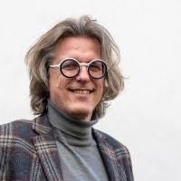 90+ "Den Bleker" profiles