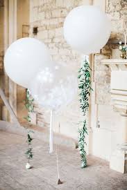 37 Stunning Balloon Decoration Ideas Diys For Weddings Wedding Balloon Decorations White Wedding Theme Wedding Balloons