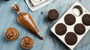 Nouveau scandale ou coup monté ? Cuisine Certains Moules A Gateaux Seraient Dangereux Pour La Sante Bio A La Une