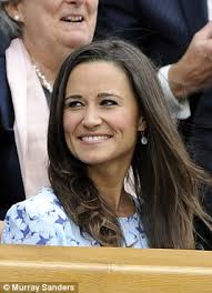 Controversial Karl Lagerfeld strikes again: ¿There¿s something BORING about  people who work in an office for a living¿