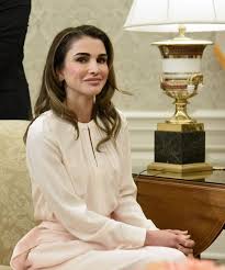 Ce Transformată Este Regina Rania A Iordaniei Cum Arăta Inainte De Atatea Operaţii Estetice Shok Md