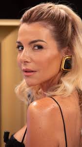 Guerra aberta. Apresentadora da SIC arrasa Catarina Miranda e apela a que  denunciem a página da rival