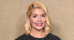 See 8,079 unbiased reviews of voodoo doughnut, ranked #103 on tripadvisor among 4,352 restaurants time of year. Holly Willoughby Nails Autumnal Chic In M S Jumper