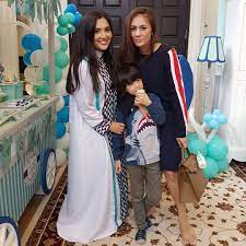 Maka kita harus memberikan ucapan aqiqah, ucapan tersebut bisa berupa doa yang dianjurkan oleh islam. Gambar Baju Yang Serasi Buat Acara Haqiqah Anak 35 Konsep Top Baju Bayi Perempuan Untuk Aqiqah Jefri Nichol Tuh Anak Warnet Anya Keceplosan Cerita First Kiss Di Taksi Siobhan Prall