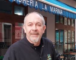 Perfil de Llanes, cosas de Llanes