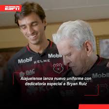 Con una muy emotiva campaña, La Liga Deportiva Alajuelense publicó el nuevo  uniforme que usarán para despedir la carrera del capitán e ídolo Bryan  Ruiz🦁😳 Míra aquí lo que hicieron👀👉https://bit.ly/3wdzbOX