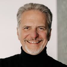 Dominik Leiter Email & Phone Number