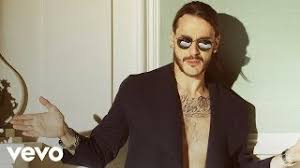 (allô maman) j'aime pas tes rides et tes cheveux blancs allô maman ? Sch Chords Chordify