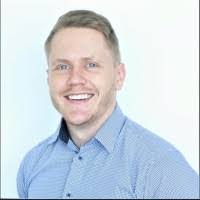 Laurence Woodward's Instagram, Twitter & Facebook