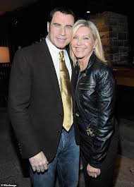 L'avion devrait arriver de melbourne en australie pour atterrir à l'aéroport international de losangeles le 20 octobre prochain à 7h30 du matin. John Travolta Reveals How He S Kept His Friendship With Olivia Newton John Strong For Over 40 Years Daily Mail Online