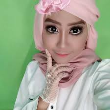 Maybe you would like to learn more about one of these? Cara Make Up Barbie Hijab Cheap Online