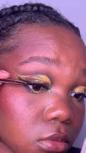 Spark ⚡️ , Mini Tutorial , Product Details are in my last Post ➡️, Follow:  @lailab._18 (me) for more, Follow my TikTok: @lailab._18 ,  ________________________________ ⠀⠀⠀⠀⠀⠀⠀⠀⠀, #makeupbylailab ...