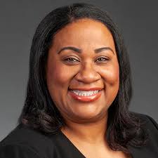 Helena Grant's Instagram, Twitter & Facebook