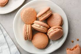 Macron just managed to turn his face away as the aggressor's right hand connected, making it appear that the president took more of a glancing blow than a direct slap. Vegan Macarons Recipe Okonomi Kitchen