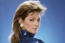 Heidi Schnell's Instagram, Twitter & Facebook