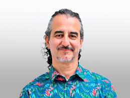 Académica Berta Silva realiza lanzamiento de su libro “Evolución del  Gobierno Corporativo en Chile. Desde la Ley de OPA's” |