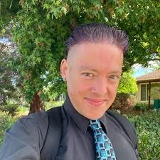 Donna Shoup's Instagram, Twitter & Facebook