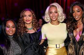 Beyoncé, Solange, Kelly Rowland Honor Tina Knowles At Glamour's Women Of The Year Event