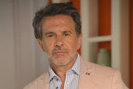 The charismatic uruguayan moved to argentina to study acting in 1976. Impactante Osvaldo Laport Narro El Grave Accidente Que Sufrio Salta 4400