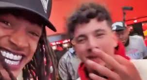 Pacheco or R. White this weekend?? 😩