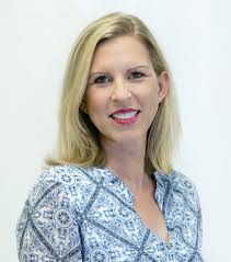 Kelli Burns's Instagram, Twitter & Facebook