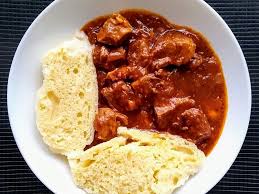 Bohmische Hefeknodel Aus Dem Sudetenland Von Ukst Chefkoch Blitzkuchen Rezept Essen Und Trinken Knodel Rezept