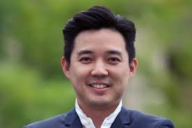 Hatten Land to focus