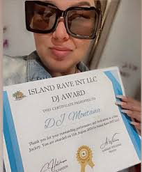 Another accomplishment from last year that I am humbled to receive. Thank  you Island Rave international for the DJ Award 🥇 🙏🍾☝️