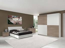 Se dovessi irrompere in una camera da letto, lo lascerei senz'altro fuori. Camere Da Letto Matrimoniali In Larice Bianco